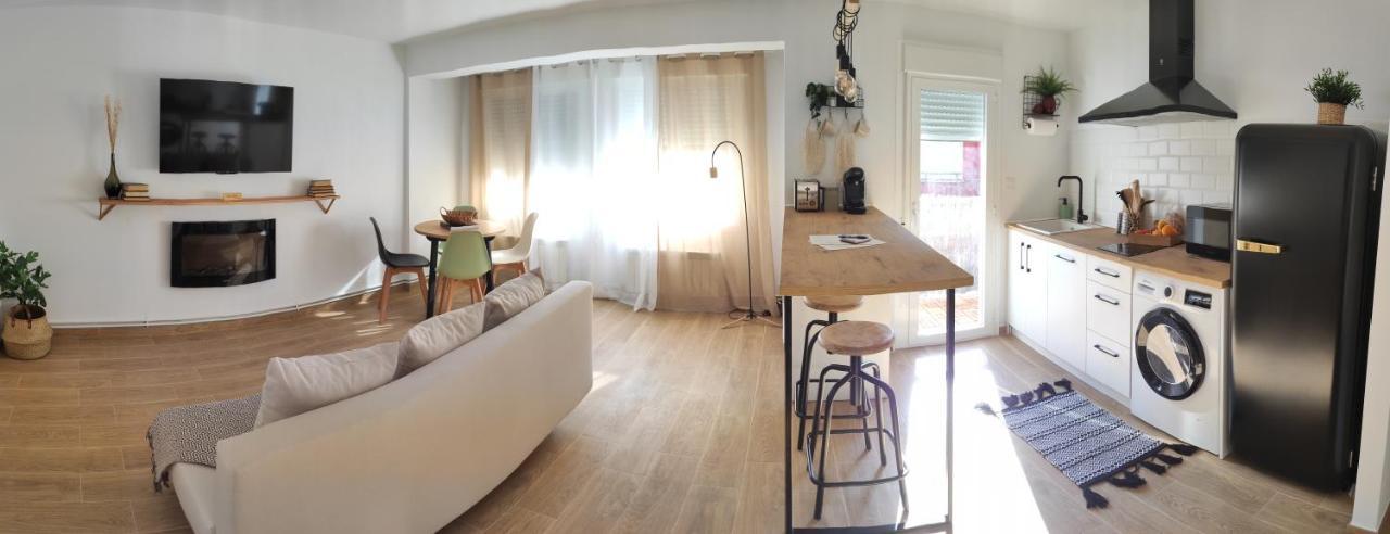 Apartamentos La Casa Del Maestro Alhama De Aragon Luaran gambar